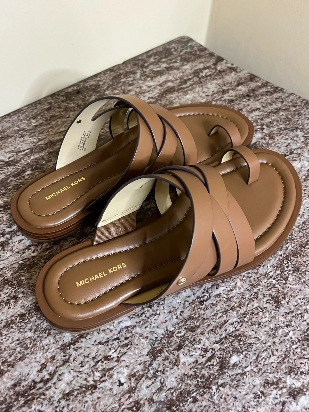 Nora Thong Sandal color Luggage size 9